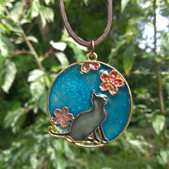 Handmade Cat Pendant by Imagine Different - Picture 2 of 3